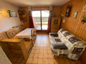 Appartement avec Terrasse, Balcon Sud et Garage à La Chapelle-d'Abondance - FR-1-692-59